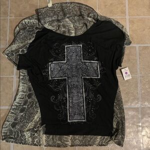 Black Cross Knit Top with Gray Graphic